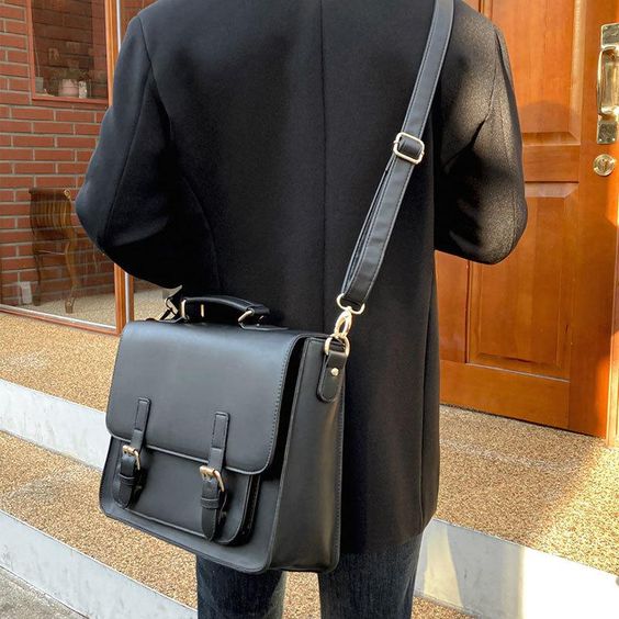 Messenger Bag – Your Perfect Companion for Modern Living